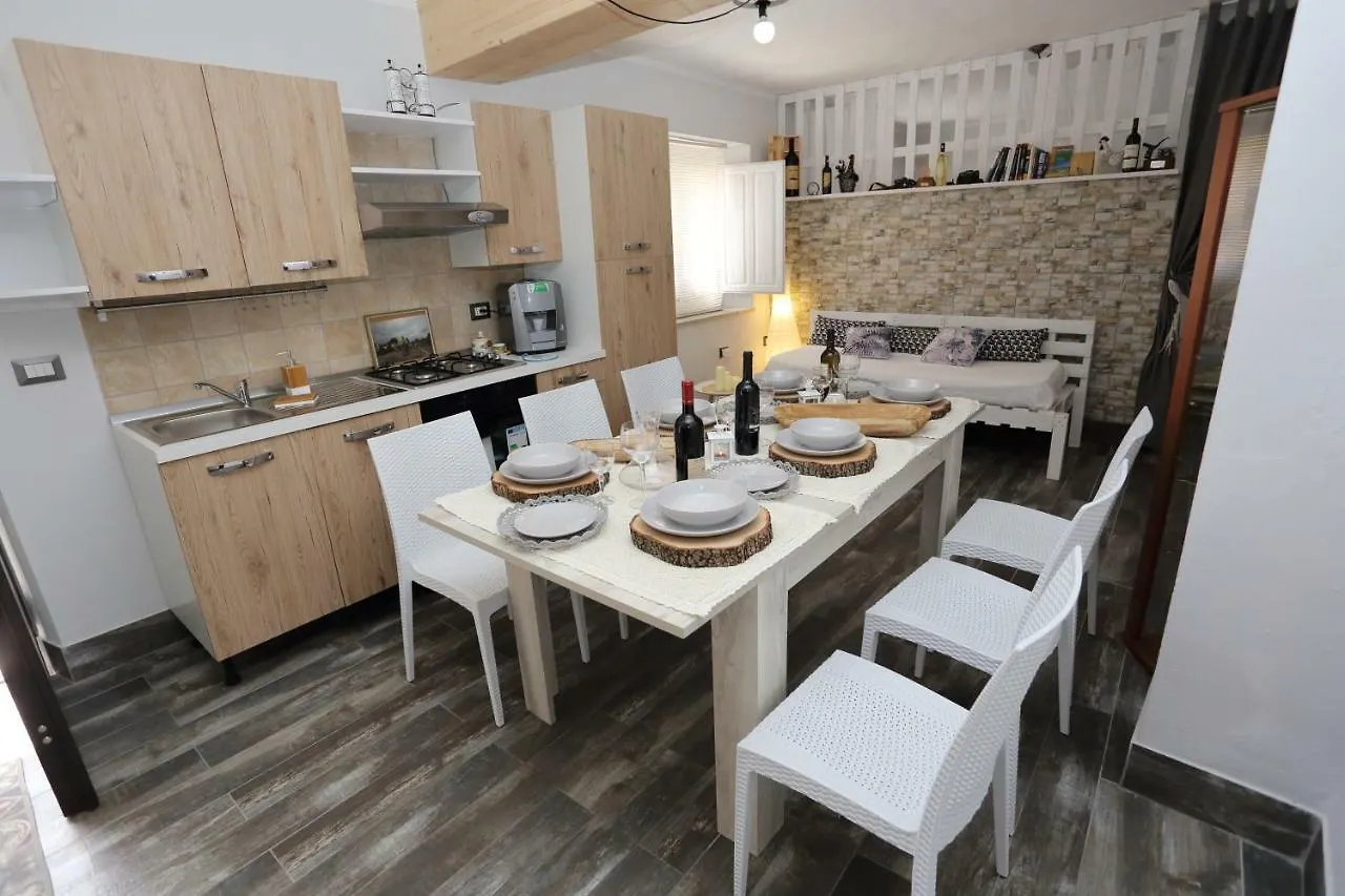Casa Del Cicloturista Apartment Santadi Italy